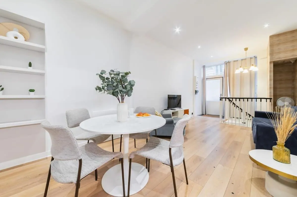 Appartment Cosy Et Agreable Avec Sauna - 4P - Flat-Guest Paris 0*,  France